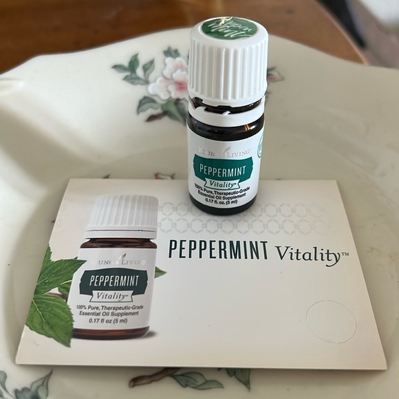 Young Living Essential Oils - Peppermint Vitality 5 ml Open Bottle - Picture 1 of 3